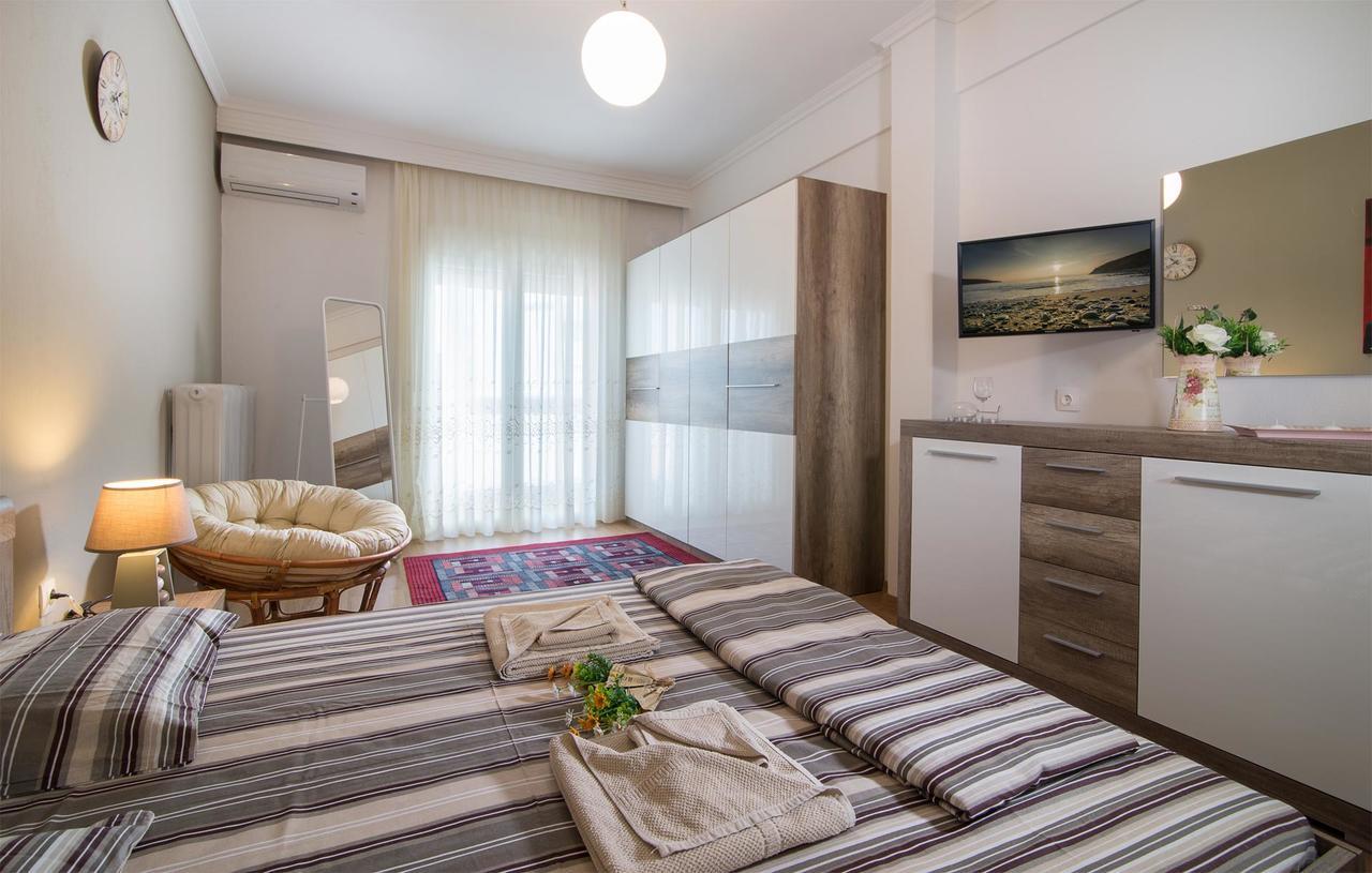 Michalis Apartments Polýgyros Eksteriør billede