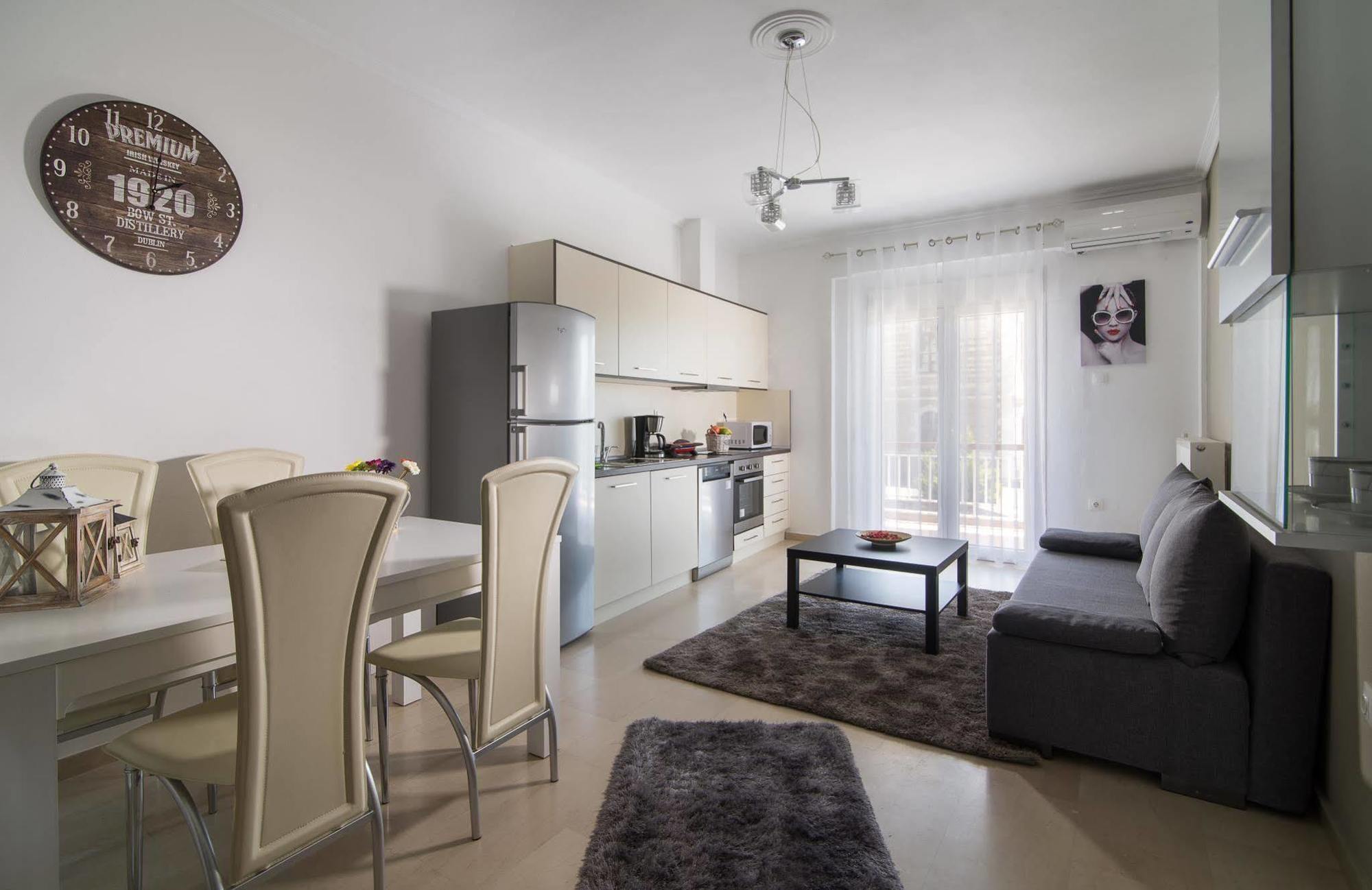 Michalis Apartments Polýgyros Eksteriør billede