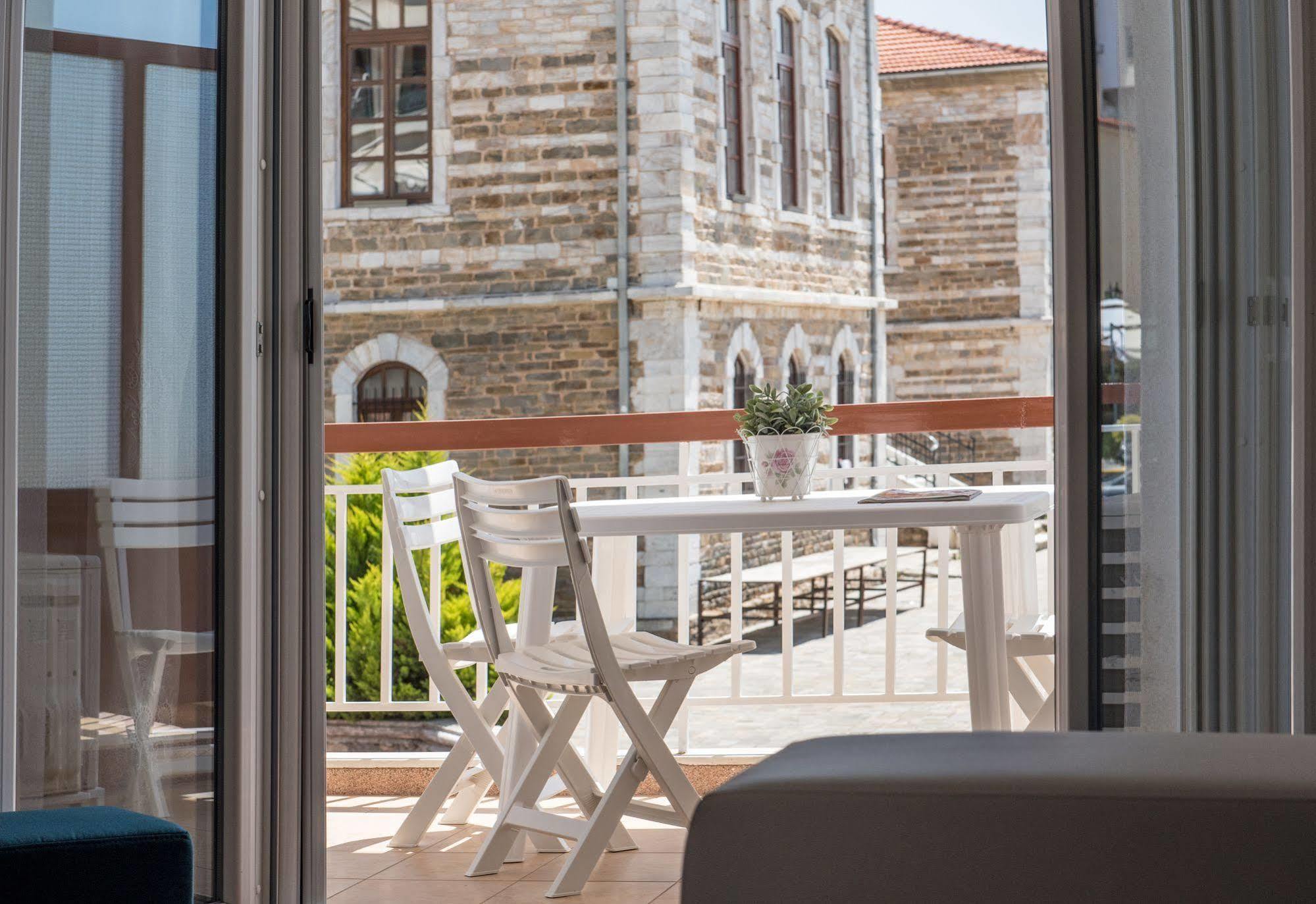 Michalis Apartments Polýgyros Eksteriør billede